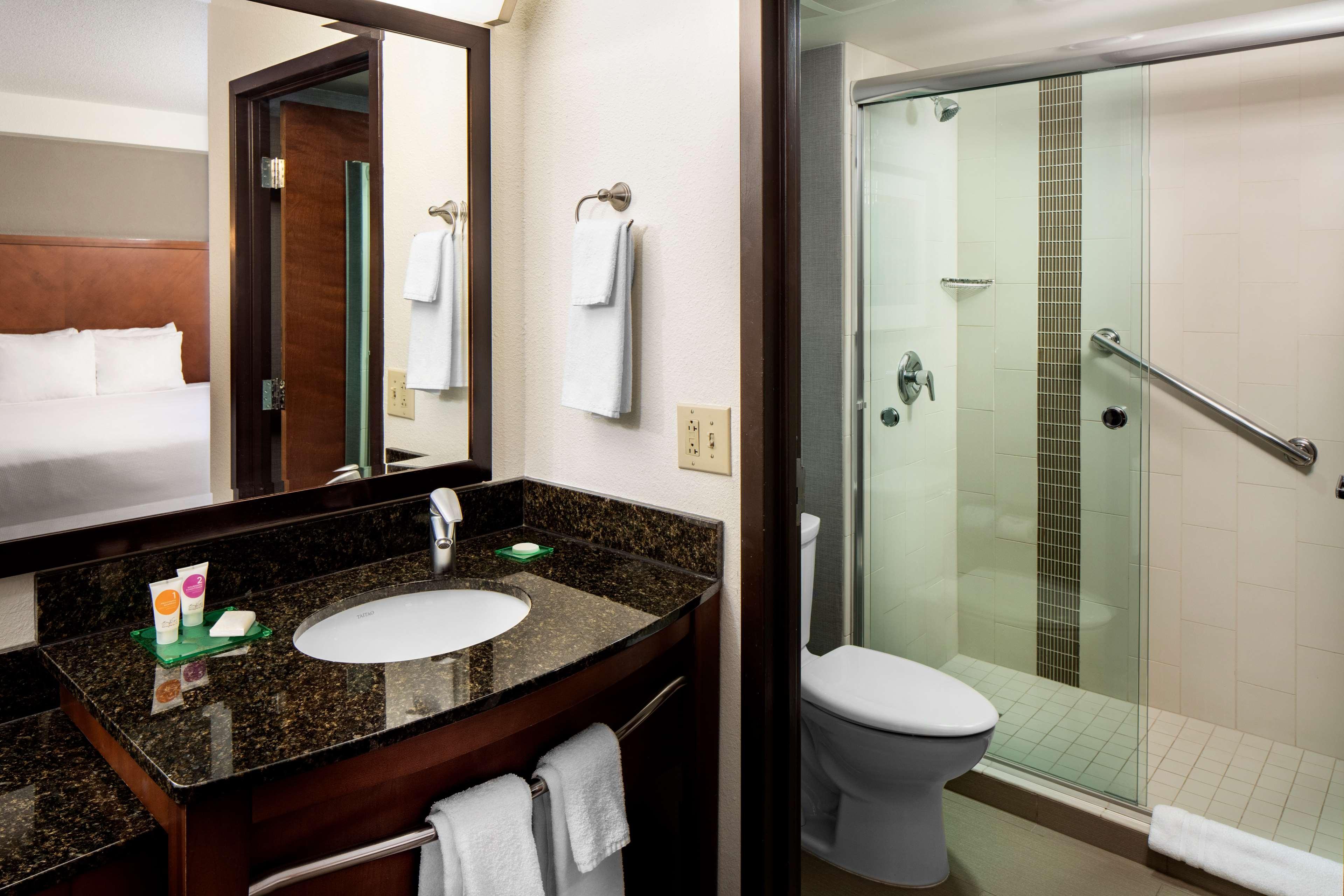 Hyatt Place Dallas Park Central Eksteriør billede